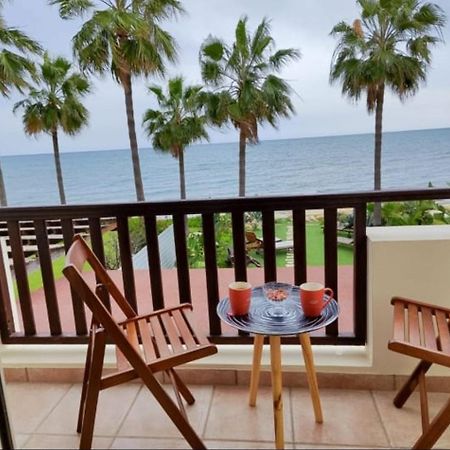 Beachfront Villa Carpe Diem Kiti المظهر الخارجي الصورة