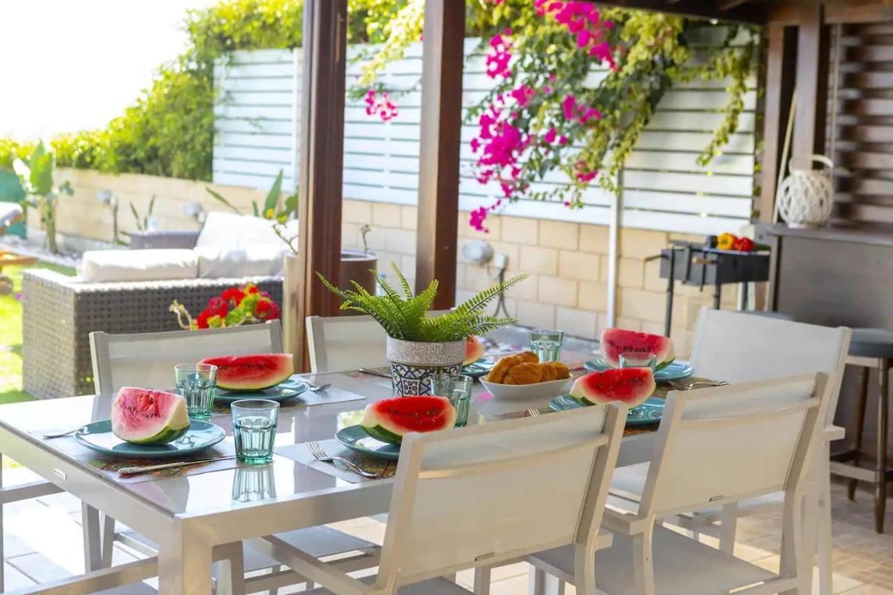 Beachfront Villa Carpe Diem Kiti المظهر الخارجي الصورة