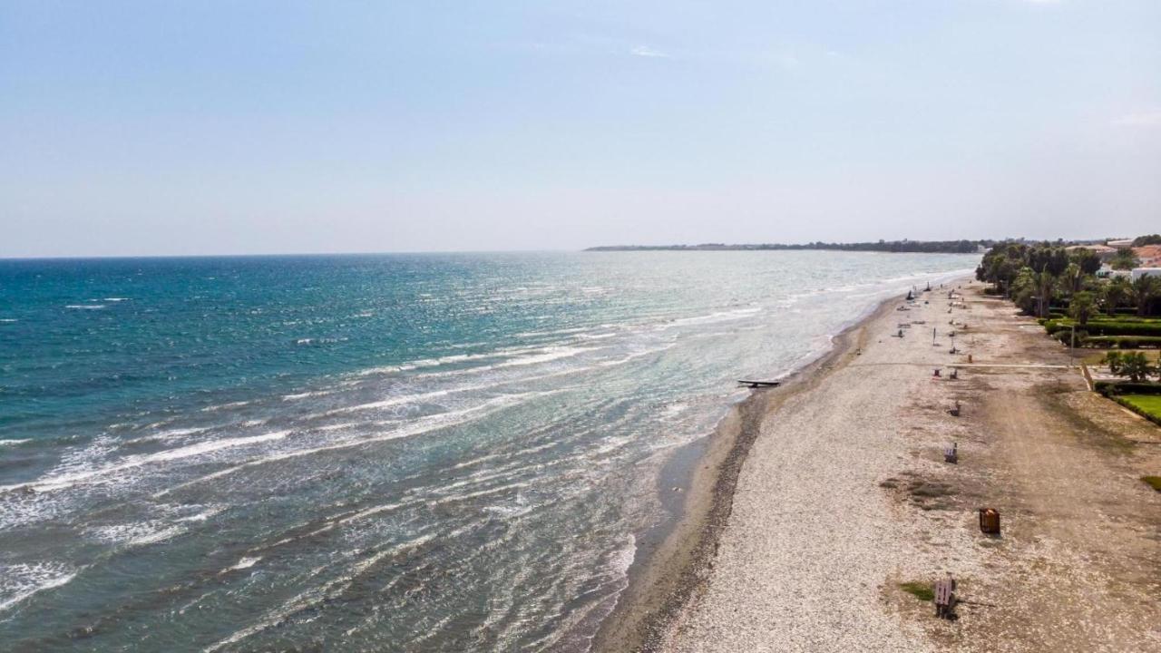 Beachfront Villa Carpe Diem Kiti المظهر الخارجي الصورة